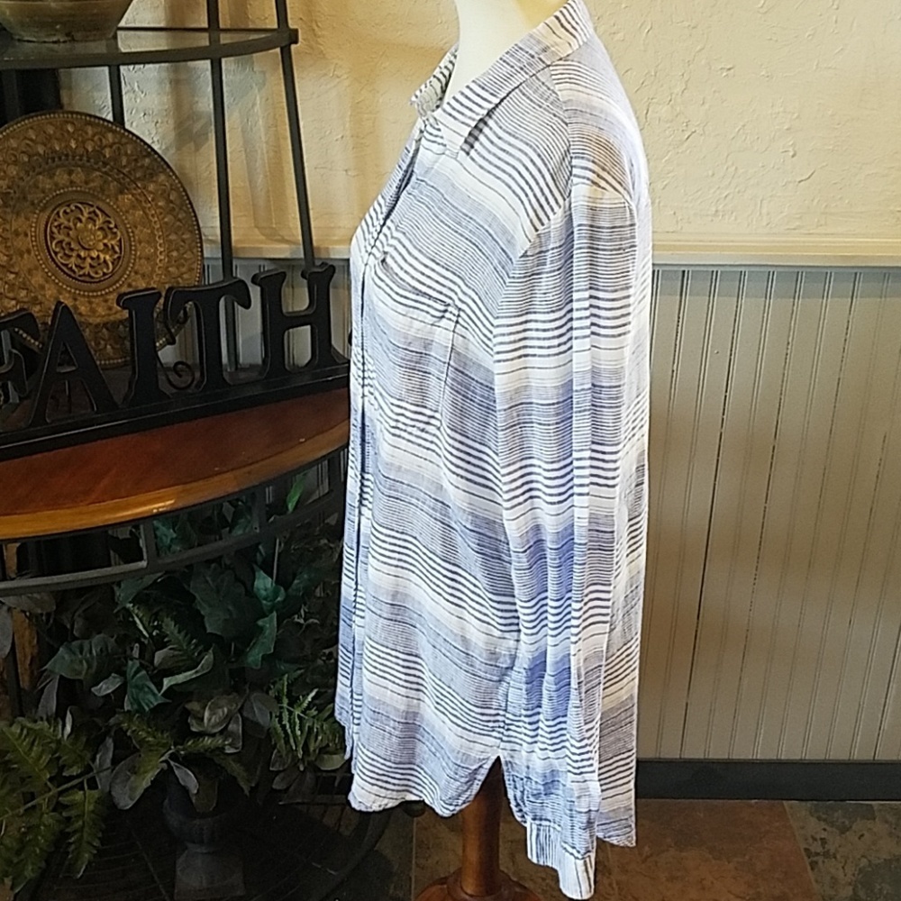 💕GAP* Shirt - Picture 4 of 8